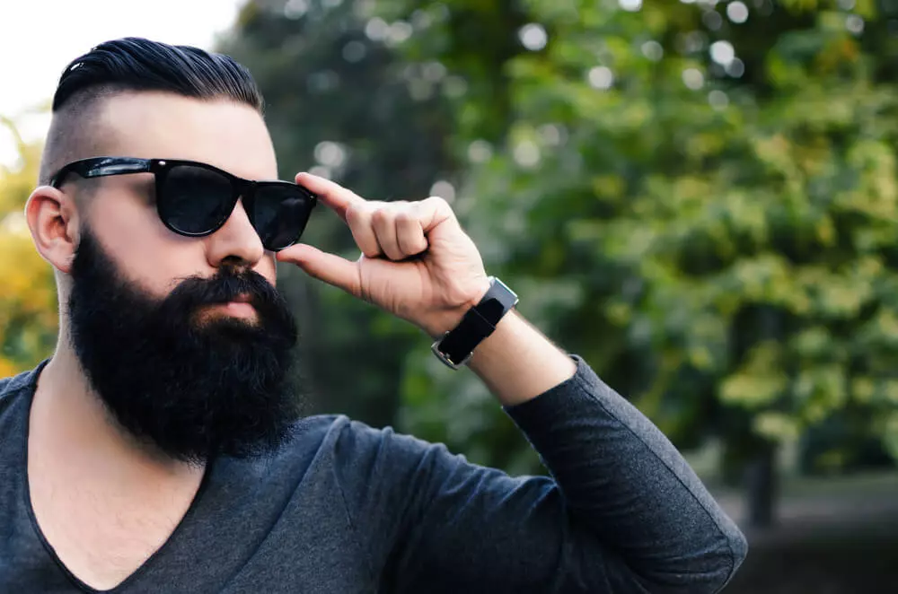 Entretenir sa barbe en été