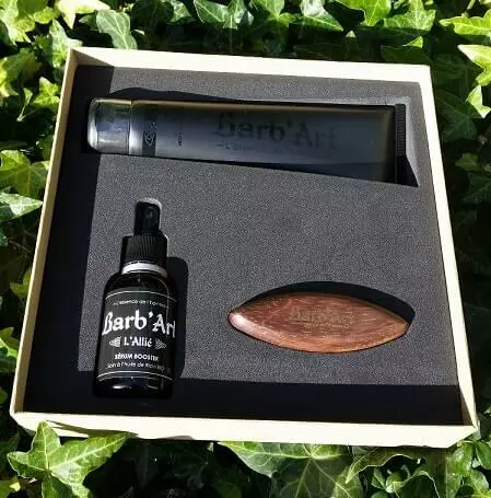 Coffret à barbe