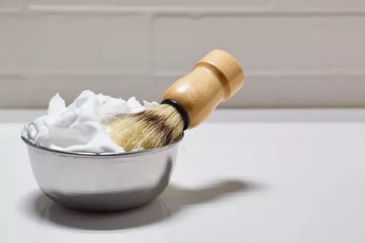mousse et gel à raser